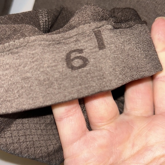 Lululemon In The Flow Chocolate Brown Cropped Leggings Size 6 - Picture 5 of 7